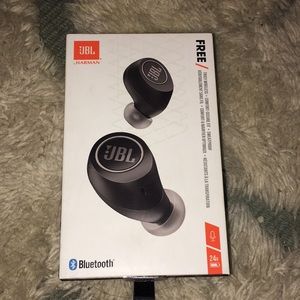 JBL free earbuds